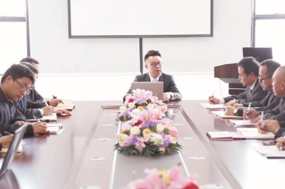 超人廚為羅子健:在企業(yè)與文學“飛地”中瀟灑散步