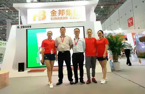 從部隊到金邦，他用軍人的嚴謹一路相隨