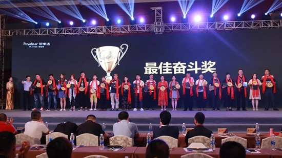 榮事達廚衛電器：榮曜，獻給時代的榮者！